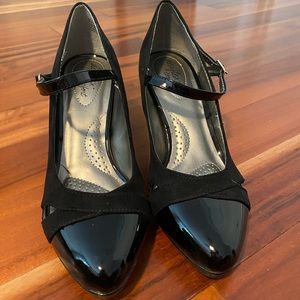 Size 7 Black Heels